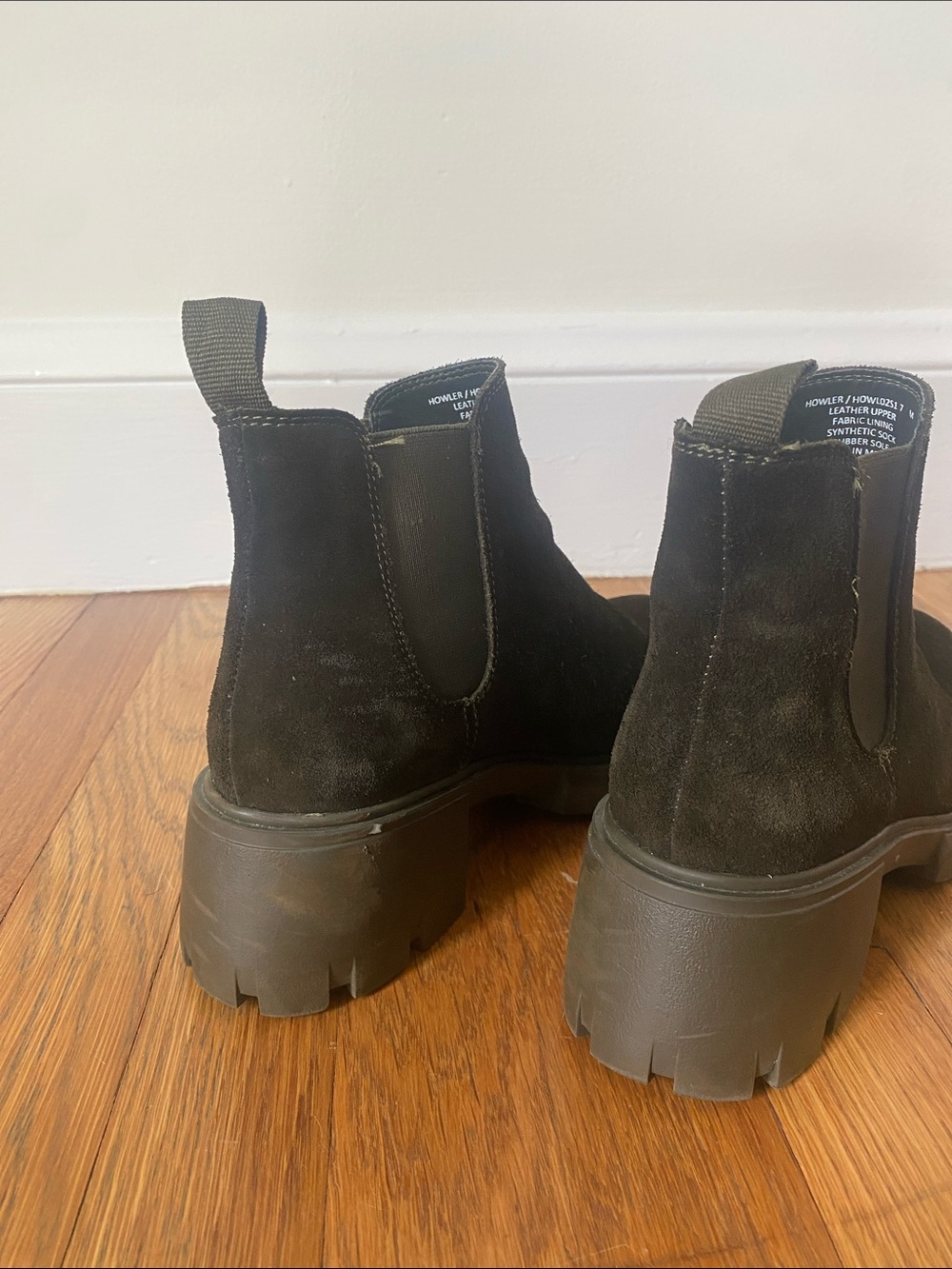 Steve Madden Olive Green Suede Chelsea Lug Booties - Picture 7 of 7